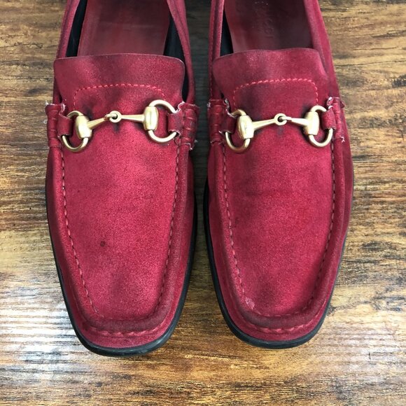 Gucci Women's SZ 10.5 B Red Wine Suede Slip On Driving Loafers Horsebit  Shoes - Picture 2 of 11